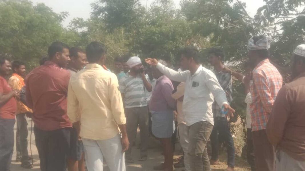Siddapur | సిద్ధాపూర్​ క్వారీలో కూలీల ఆందోళన